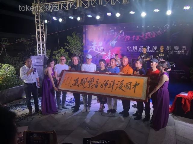 Labubu设计师：30载失意铸辉煌，设计路上的坚韧与绽放